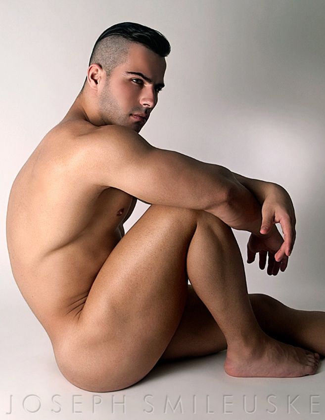 Hunk Roman Dawidoff