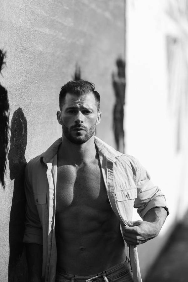 Sexy and muscled Male model Quin Bruce